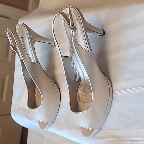 Pierre Dumas Tracy 3 Sling women's size 10 - Picture 4 of 7